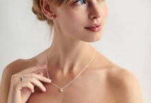 simple bridal gold necklace