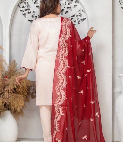 white suit with dupatta